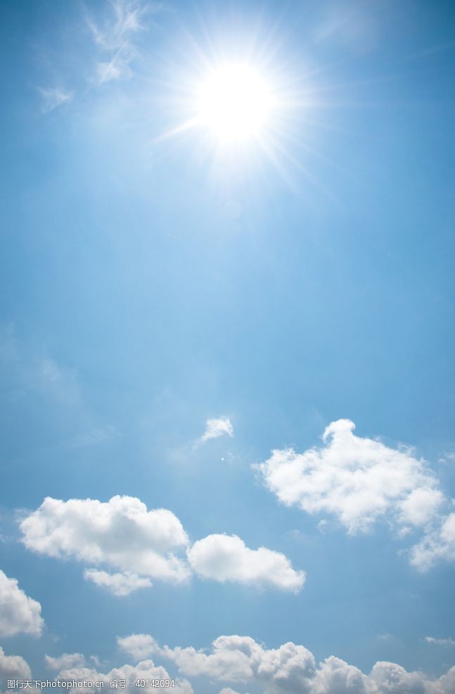 碧水青山天空图片