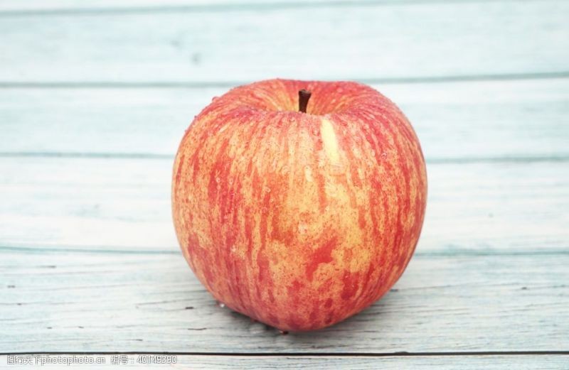 红色背景苹果高清拍摄素材图片