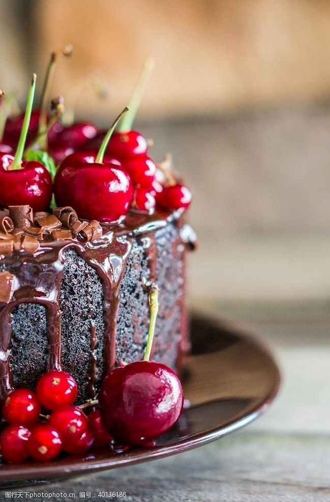 巧克力蛋糕水果蛋糕图片