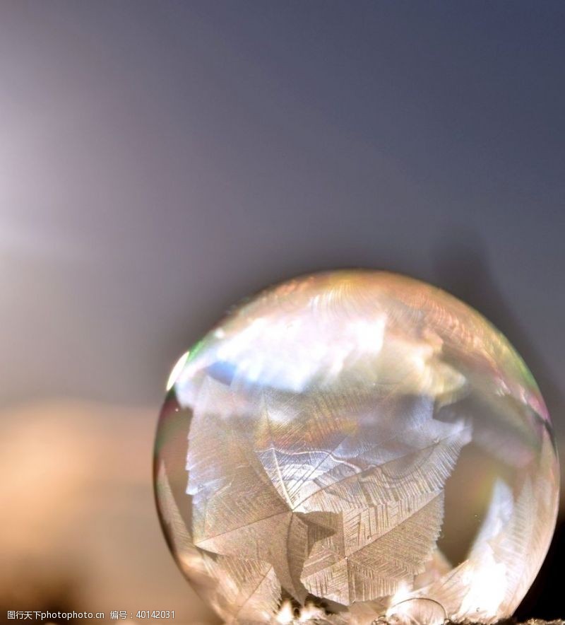 玻璃彩图水晶球图片