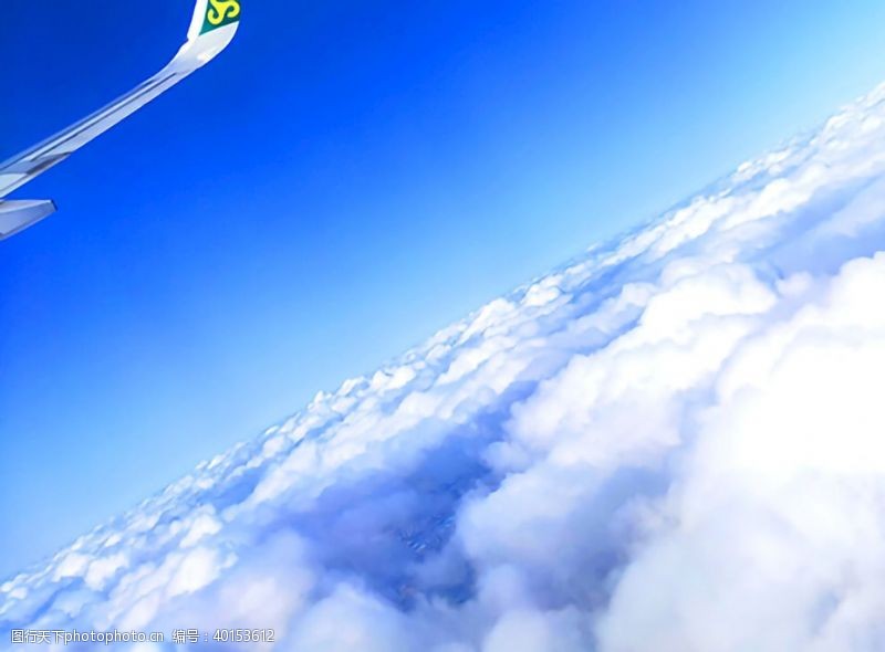机翼航拍天空云层图片