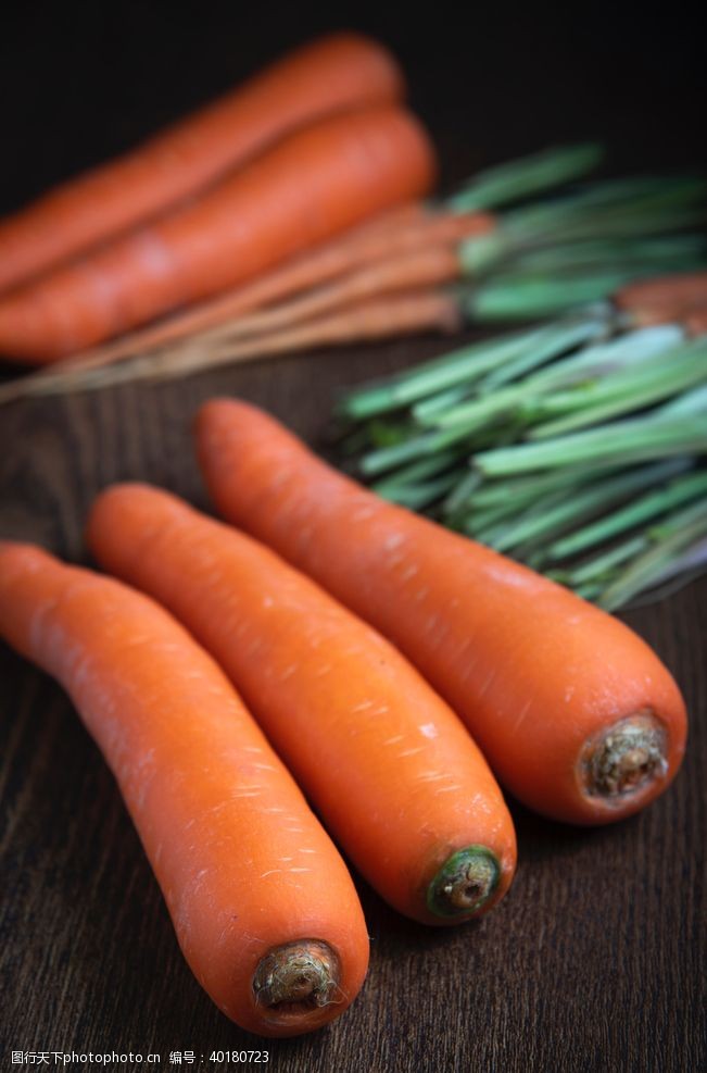 蔬菜超市胡萝卜图片