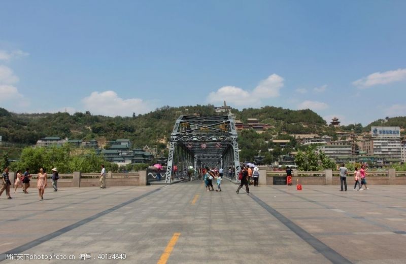 独木桥中山桥图片