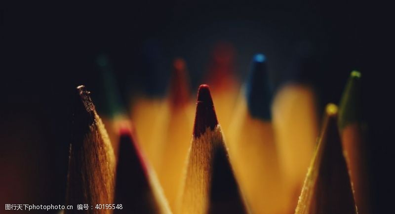 彩色铅笔画笔图片
