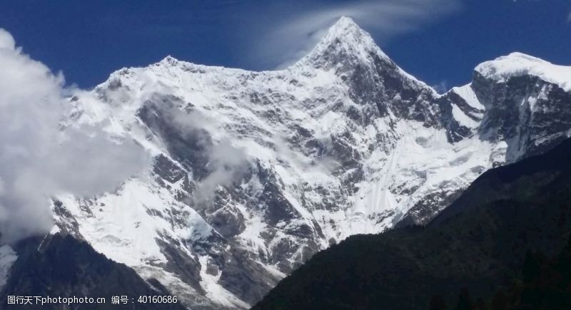 西藏旅游南迦巴瓦峰雪域神峰图片