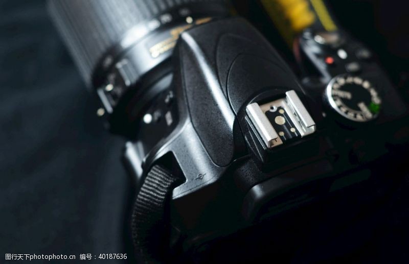 高清数码相机尼康单方机顶热靴图片
