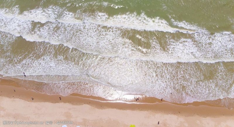 外国大海沙滩海浪海水风景图片