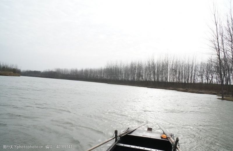 江南山水渔船图片
