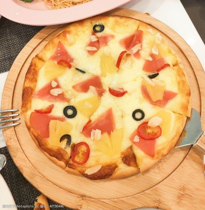 西餐披萨水果披萨图片
