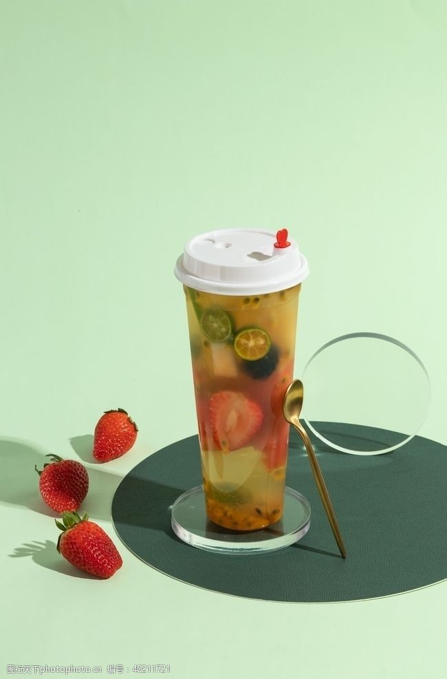 美味果汁促销水果茶图片