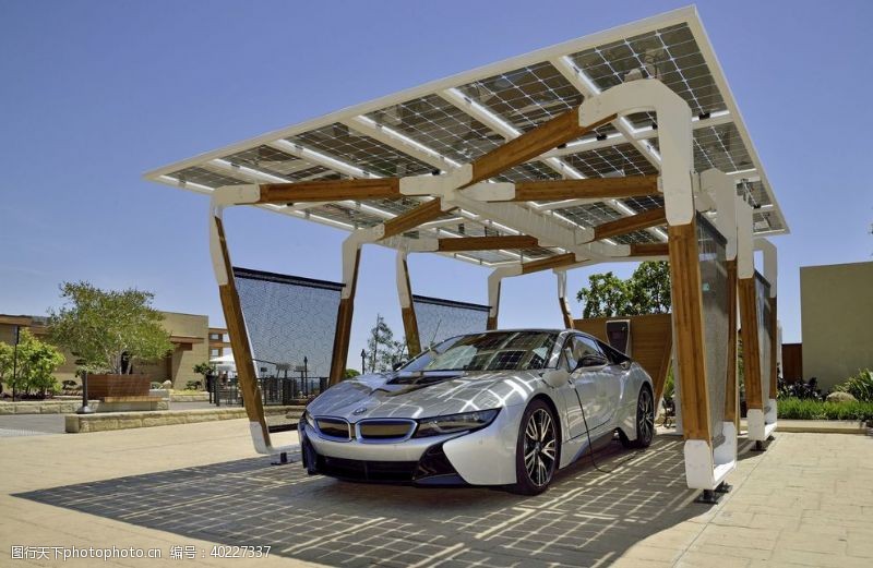 系列图宝马电动车太阳能充电站图片
