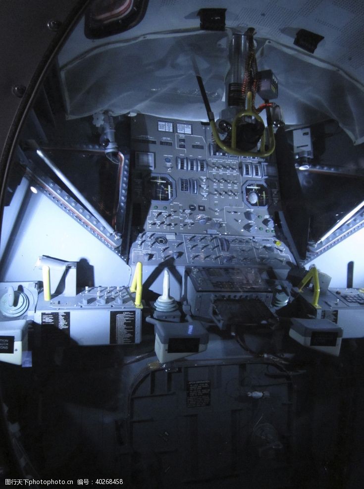 外太空星球航天器载人火箭航天科技图片
