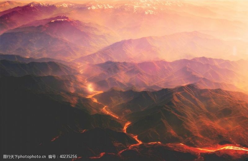 山峰火山岩浆风景图片