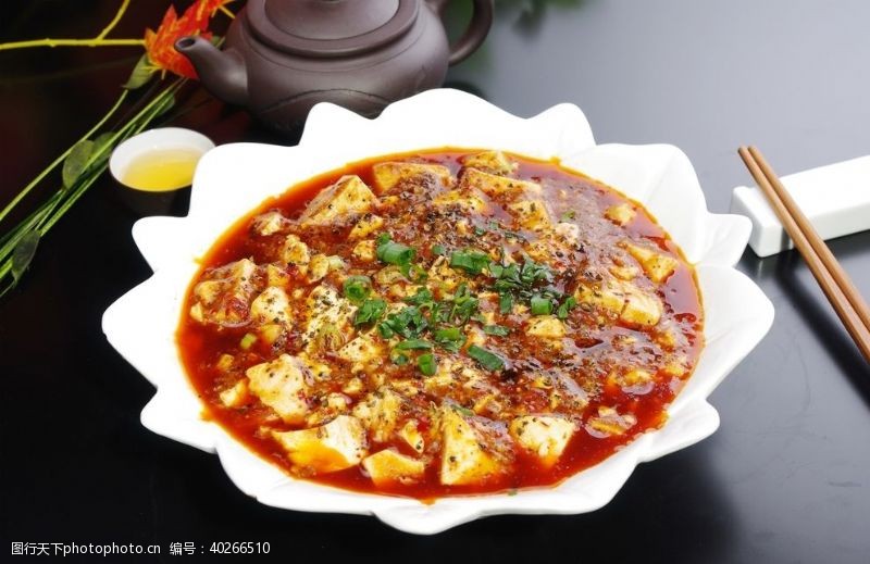 鸡肉饭麻婆豆腐图片