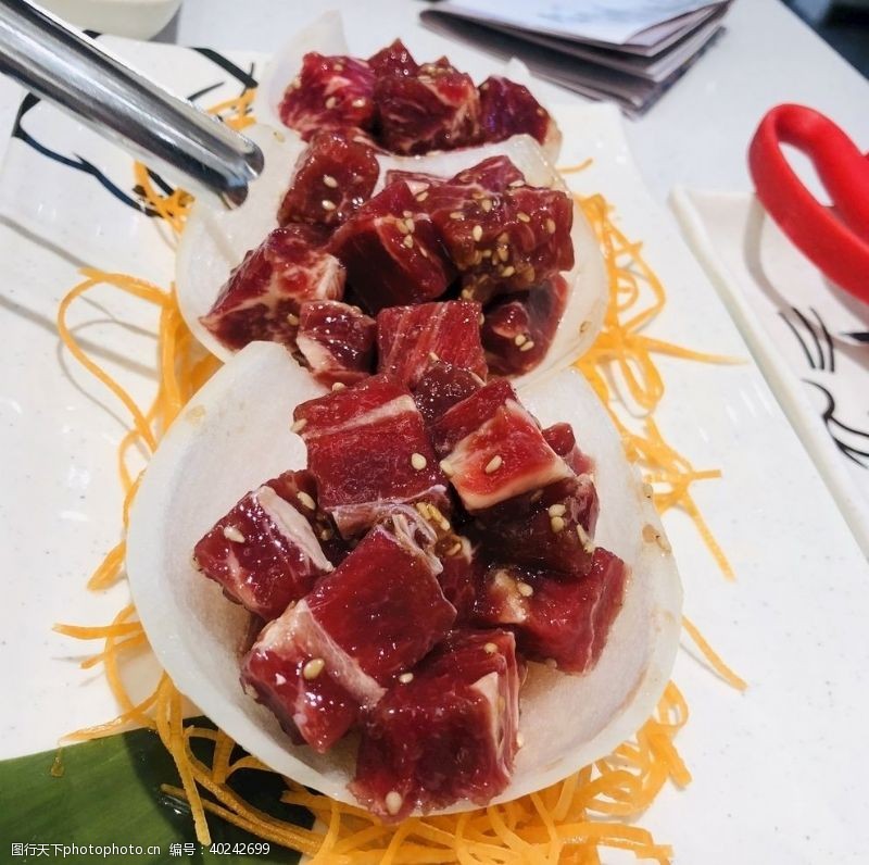 日式料理牛肉粒图片