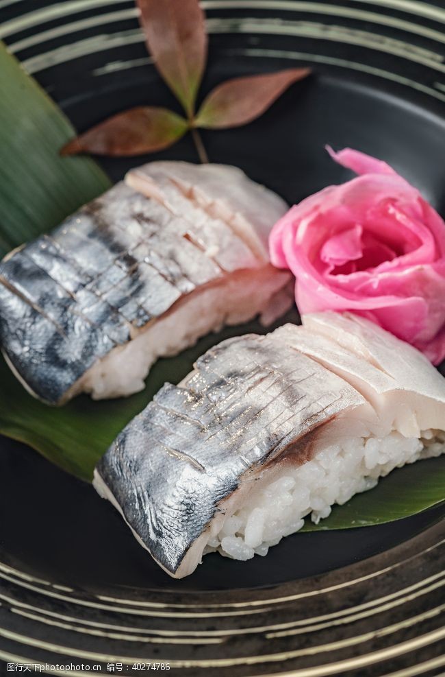 三文鱼片日本料理图片