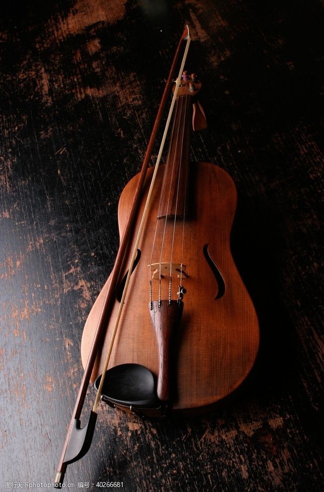 交响乐小提琴图片
