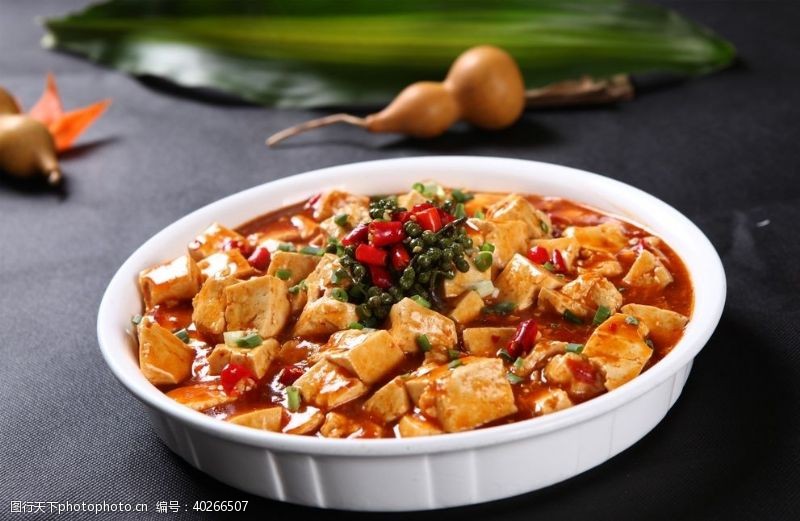 鸡肉饭麻婆豆腐图片