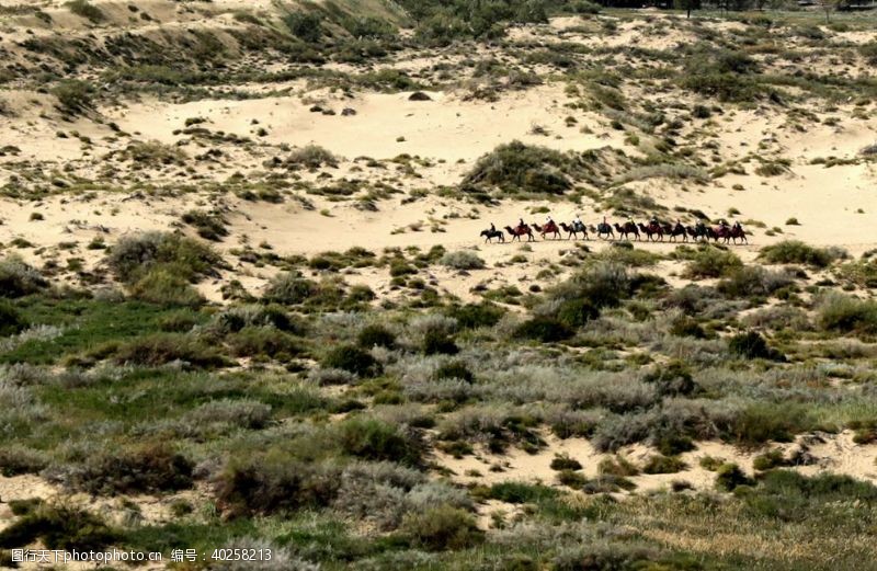 沙漠新疆鸣沙山图片
